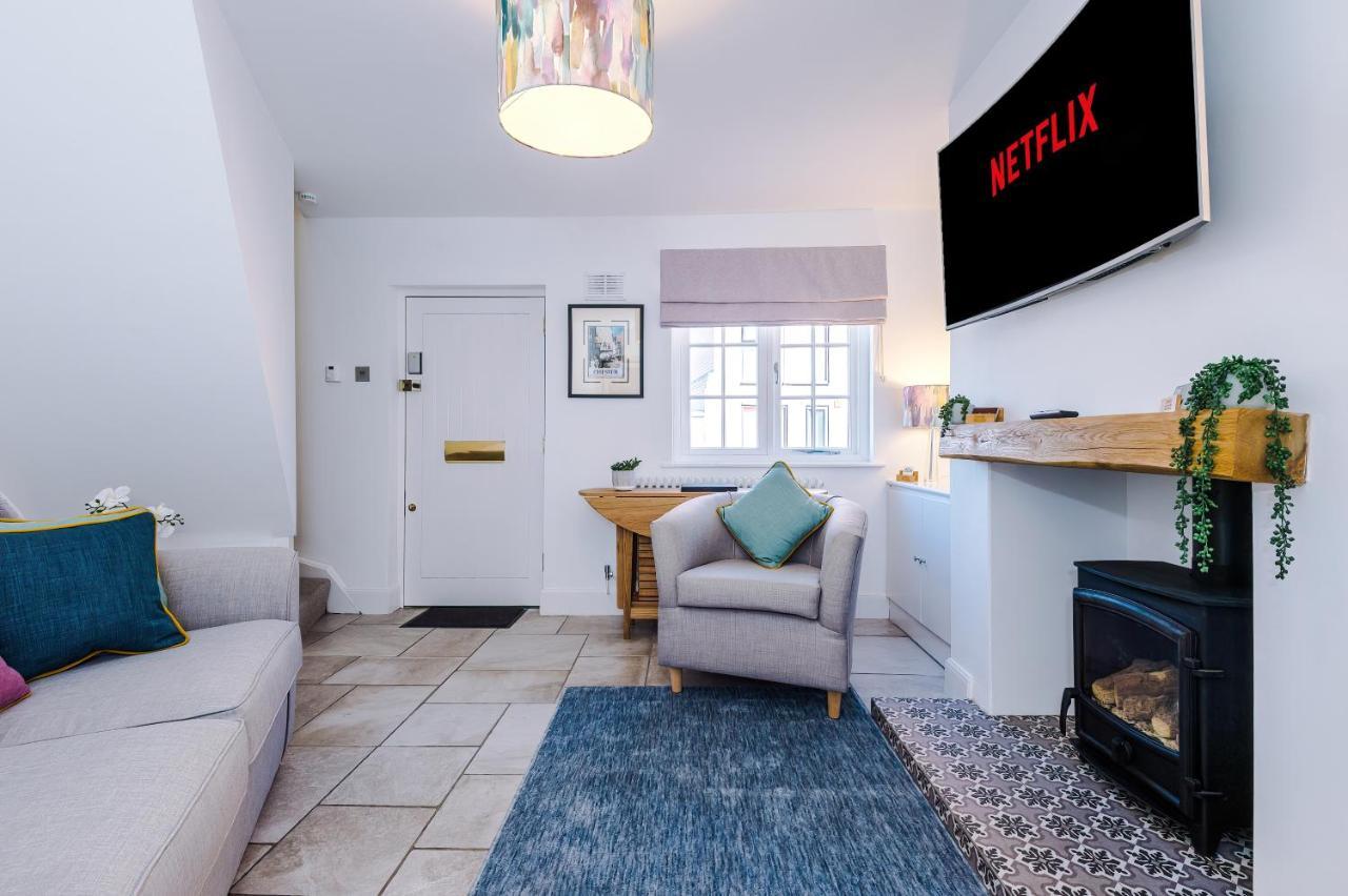 Stylish Home With Canal Views Τσέστερ Εξωτερικό φωτογραφία